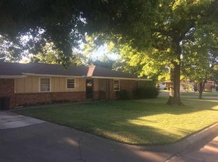 1327 Parkway St, Enid, OK 73703