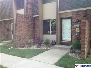 5618 S 92nd Plz, Omaha, NE 68127