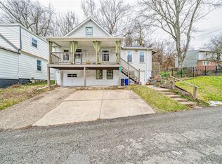 2985 Sebolt Rd, South Park, PA 15129