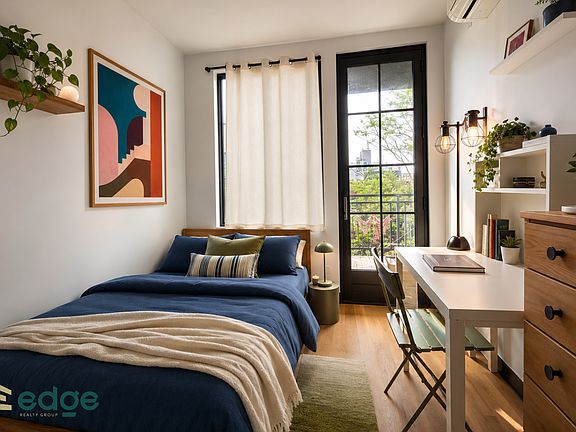5th image of 82 Jefferson St #4P