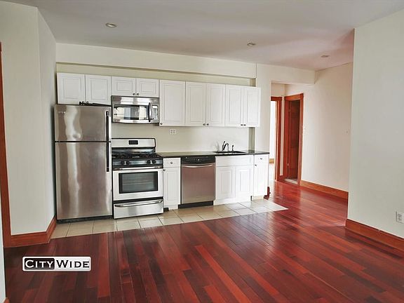 4th image of 305 Convent Ave APT 23