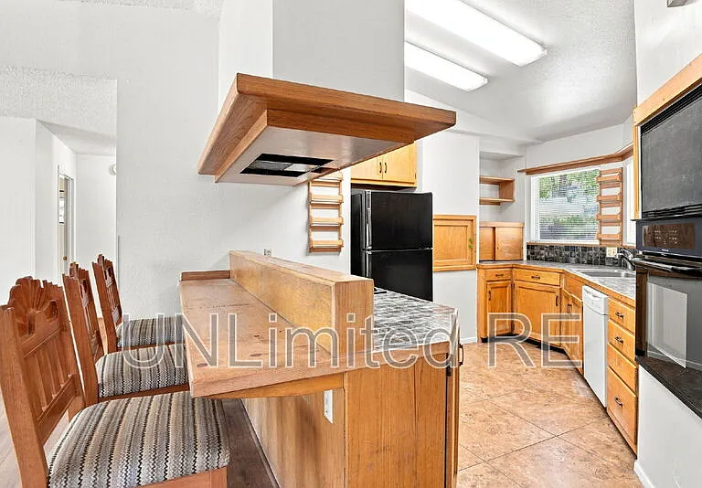 1410 N Inverrary Way — Photo 35