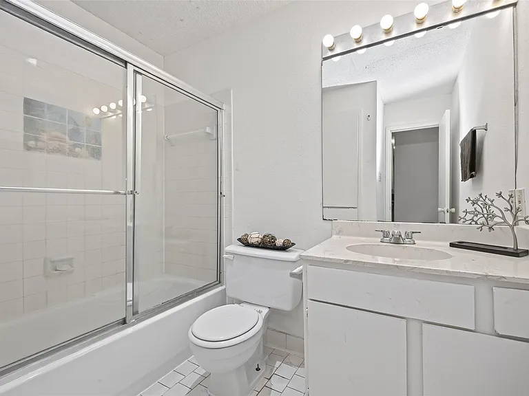 9435 Pagewood Ln — Photo 35