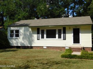 210 Homer St, Laurinburg, NC 28352
