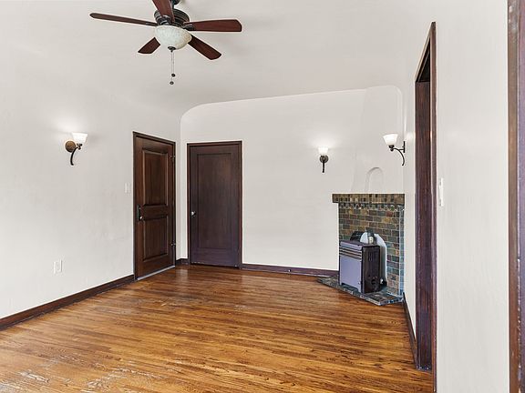 4th image of 731 E Broadway #H