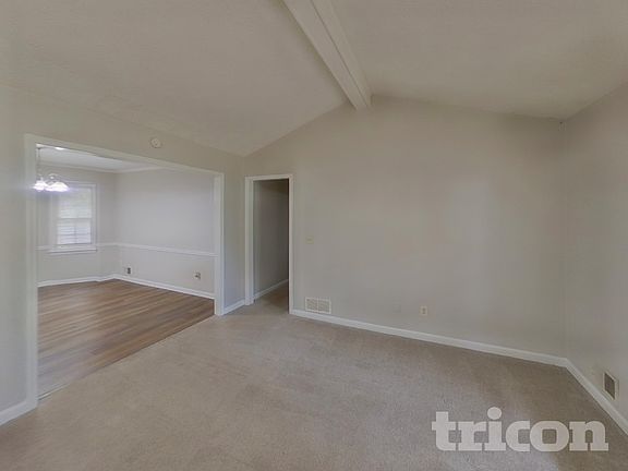 2nd image of 507 Ironwood Ct SE