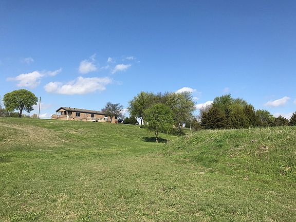 3rd image of 1415 County Road 490