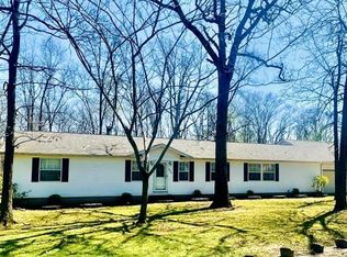 8049 Flamingo Dr, Sparta, IL 62286