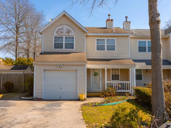 56 Cherry Street, Central Islip, NY 11722