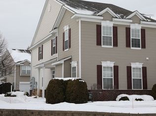 10991 Oak Grove Cir UNIT F, Woodbury, MN 55129