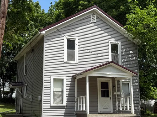 93 Howder St, Hillsdale, MI 49242