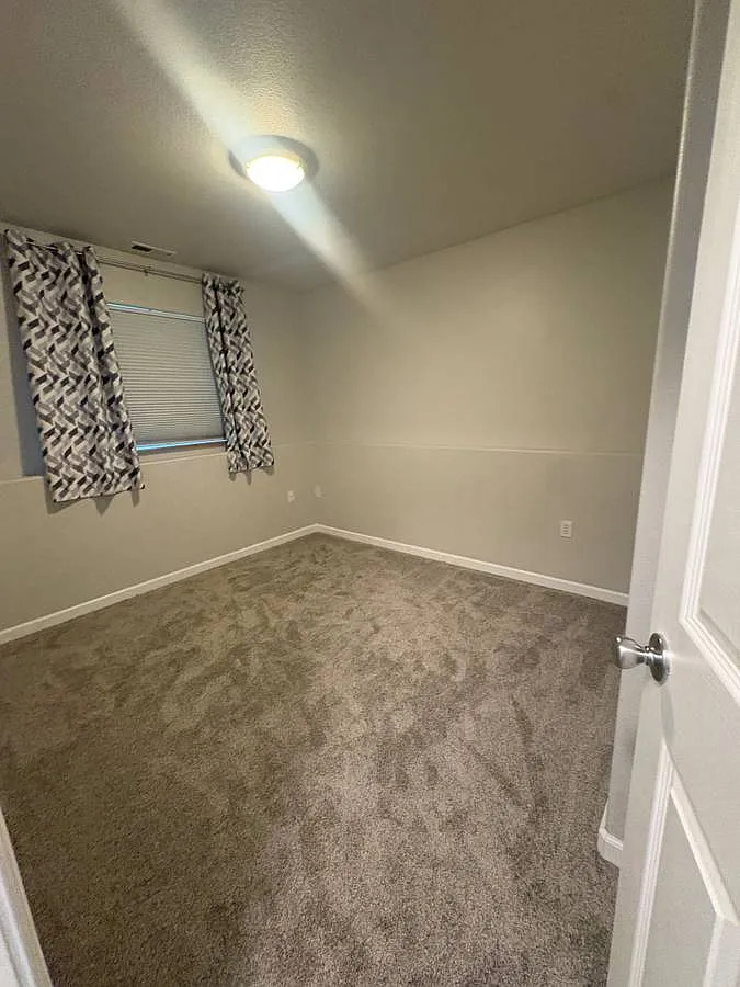 3 bed, 1239 sqft, $2,795 — Photo 4