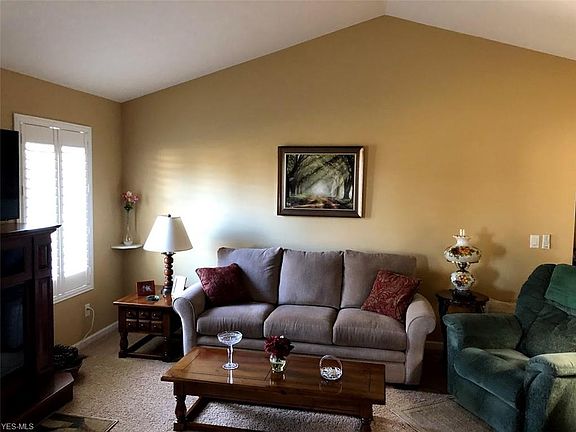 5th image of 729 Dale Ave NW
