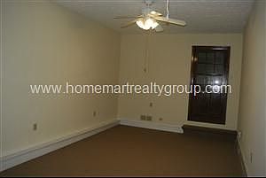3rd image of 409 Bob Wood Dr