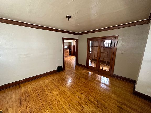 2nd image of 2712 N 44th St #2712