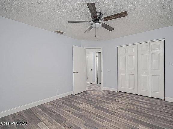 5th image of 2542 SW Hinchman St
