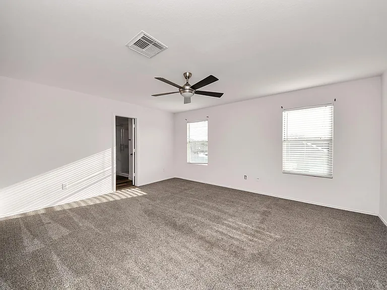 7826 Maverick Trace Ln — Photo 18