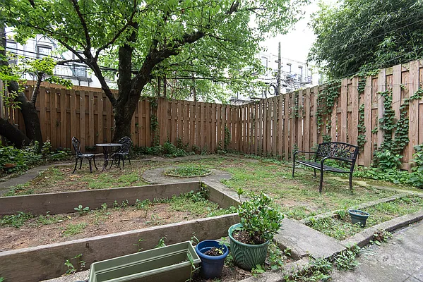 Rented by Brick&Mortar | media 29