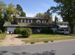 905-907 Chapel Hill Rd, Madison, WI 53711