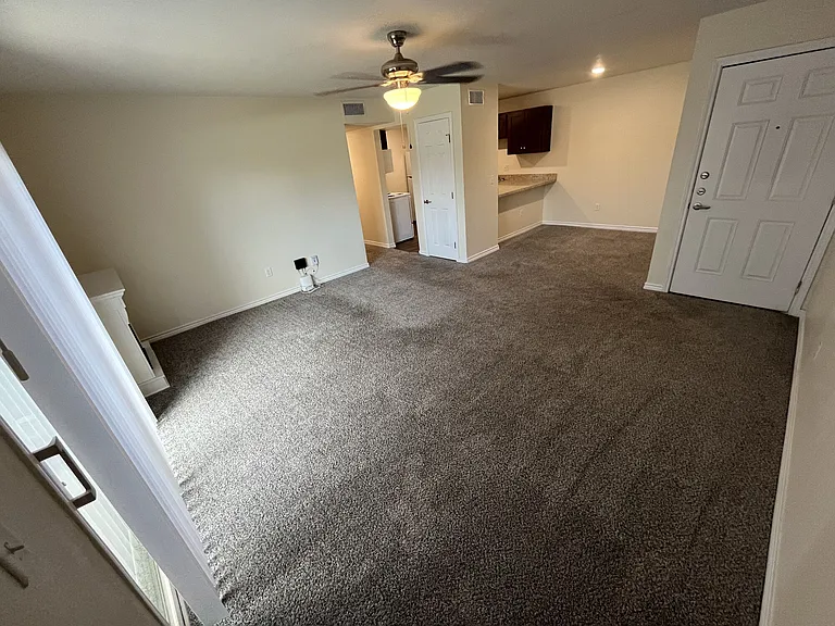 Parkside Apartments — Photo 22