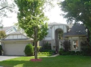 324 Southfield Dr, Vernon Hills, IL 60061