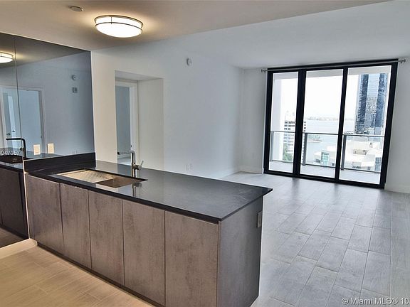 3rd image of 1010 Brickell Ave Unit 2002