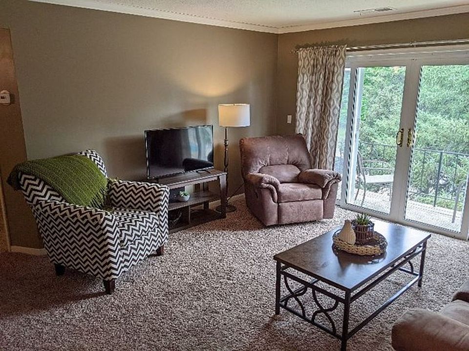 1st image of 2811 Pembroke Ln #A22