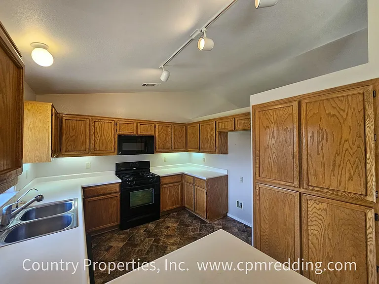 2907 Snow Fire Ct — Photo 13