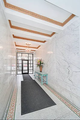 Rented by Living New York | media 8