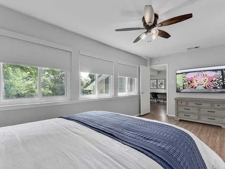 7902 Keneshaw Dr — Photo 23