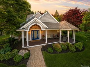 1310 Brauer Rd, Oxford, MI 48371