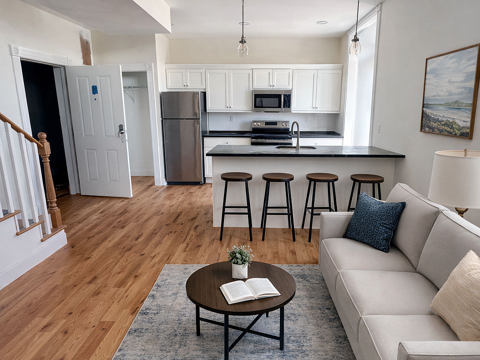 1st image of 157 Green St #11521166