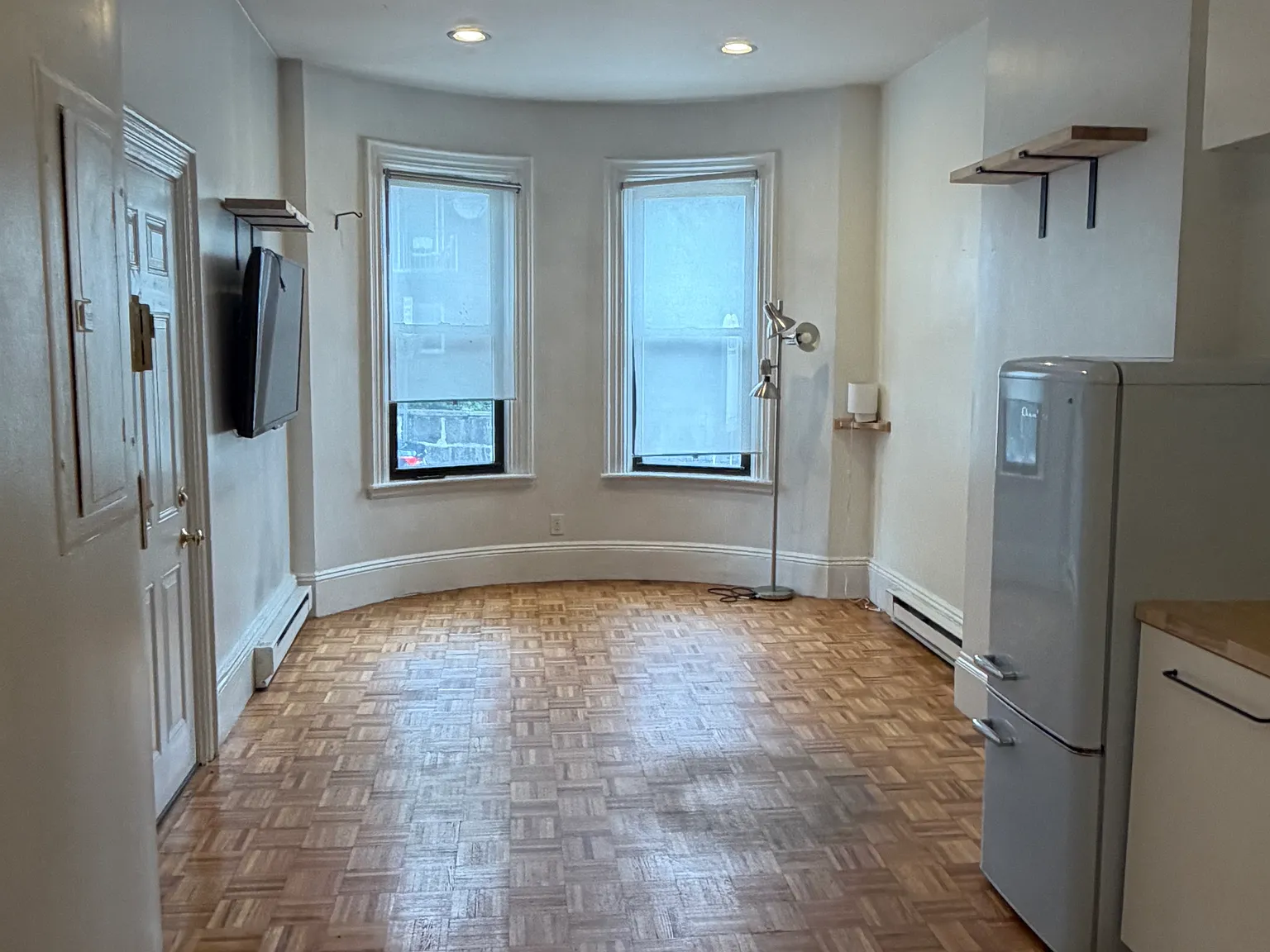 1 bed, 460 sqft, $2,000 — Photo 2