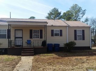 601 40th St, Fairfield, AL 35064