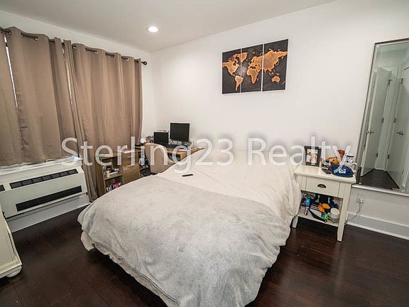 4th image of 22-09 Astoria Blvd #R4