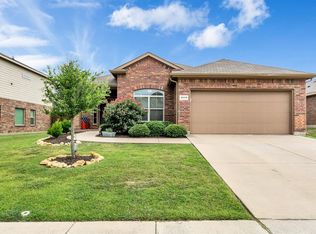 5115 Crystal Lake Ave, Krum, TX 76249