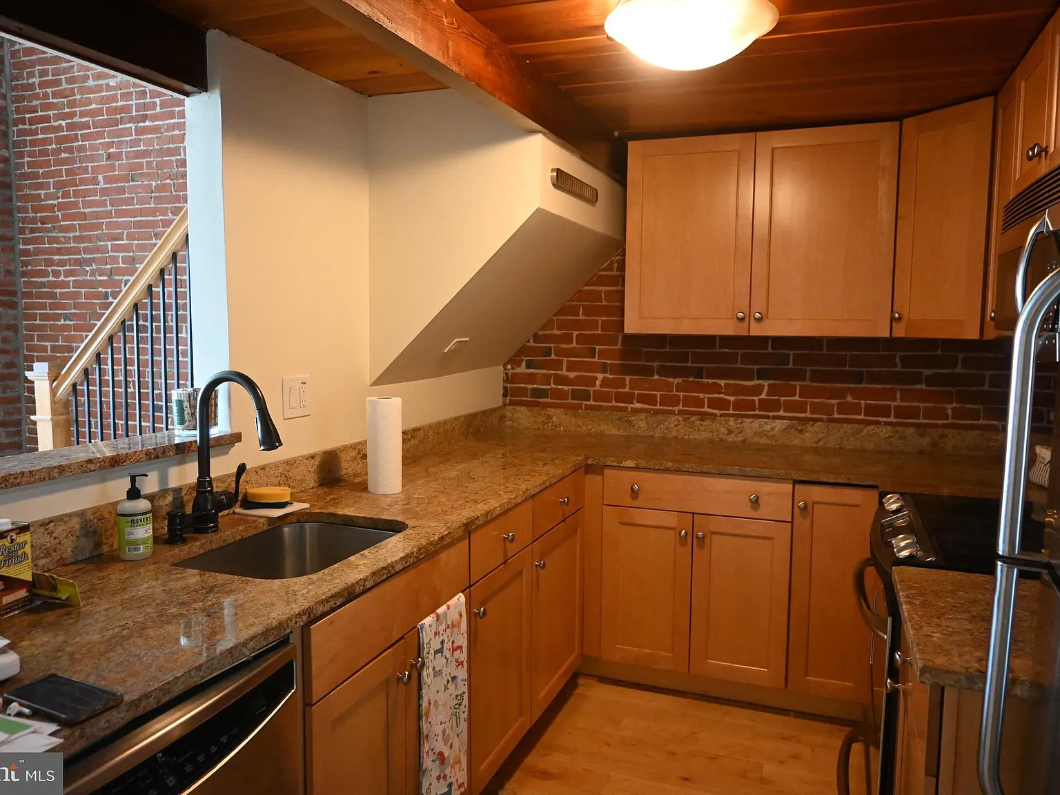 1 bed, 1034 sqft, $2,500 — Photo 4