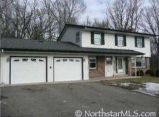 9932 Rich Valley Blvd, Inver Grove Heights, MN 55077