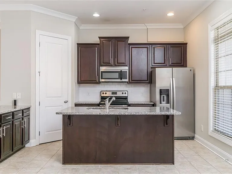 2256 Tenor Ln — Photo 13