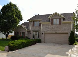 796 Springbrook Ln, Bolingbrook, IL 60490