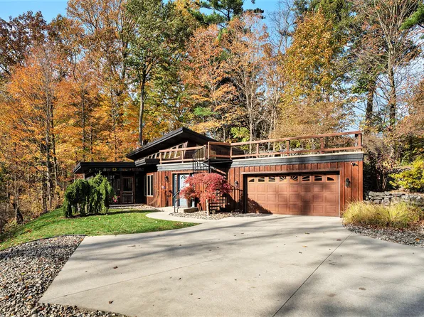 12412 76th St, South Haven, MI 49090