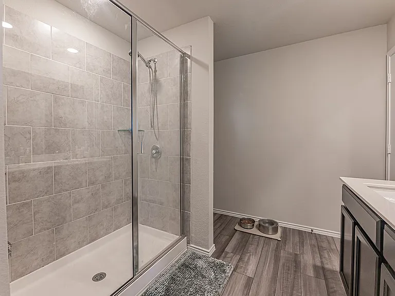 2306 Aylesbury Dr — Photo 22