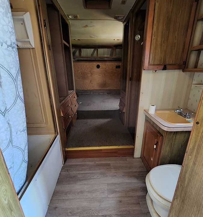 2nd image of 6547 Us Hwy
