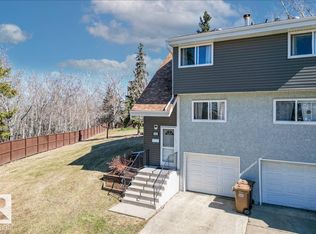 31 Grandin Woods Est, Saint Albert, AB T8N2Y4