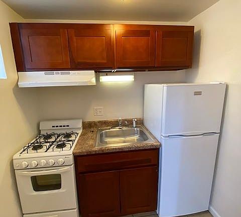 4th image of 5200 S Harper Ave APT 211