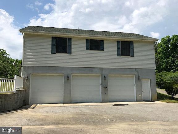 5th image of 45059 Lillian Ln