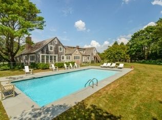 221 Mecox Rd, Water Mill, NY 11976