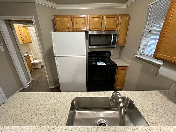 kitchen with working and clean appliances