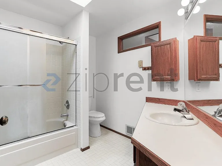 10655 Woodinville Redmond Rd NE — Photo 15