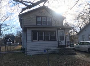 965 Lavette Ave, Benton Harbor, MI 49022